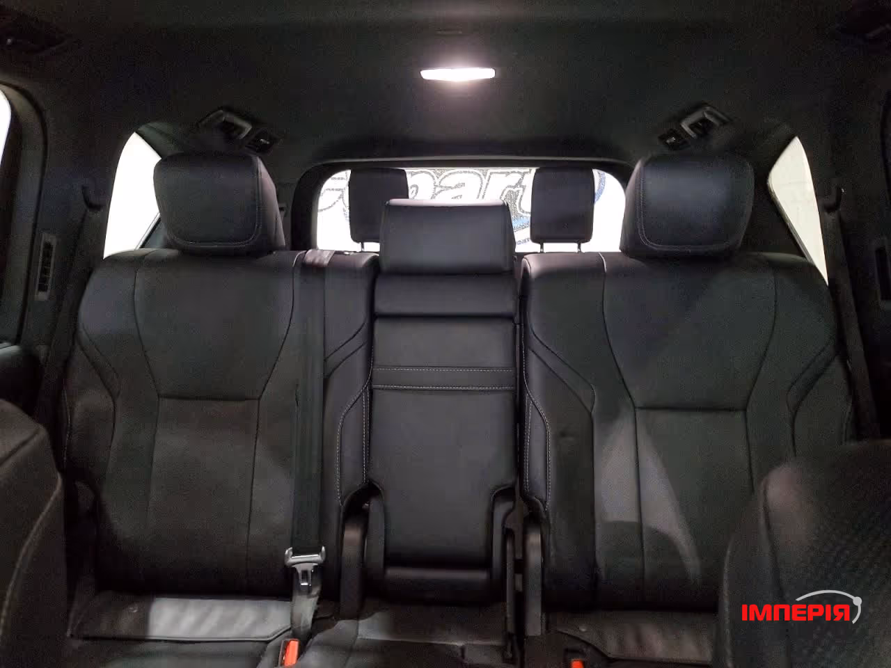 Lexus LX - фото 10