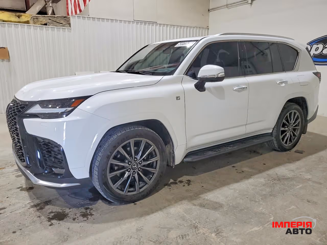 Lexus LX - фото 3