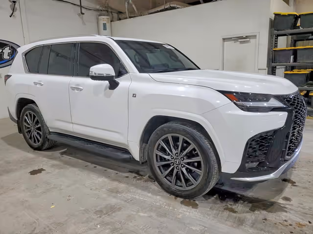 Lexus LX - фото 2