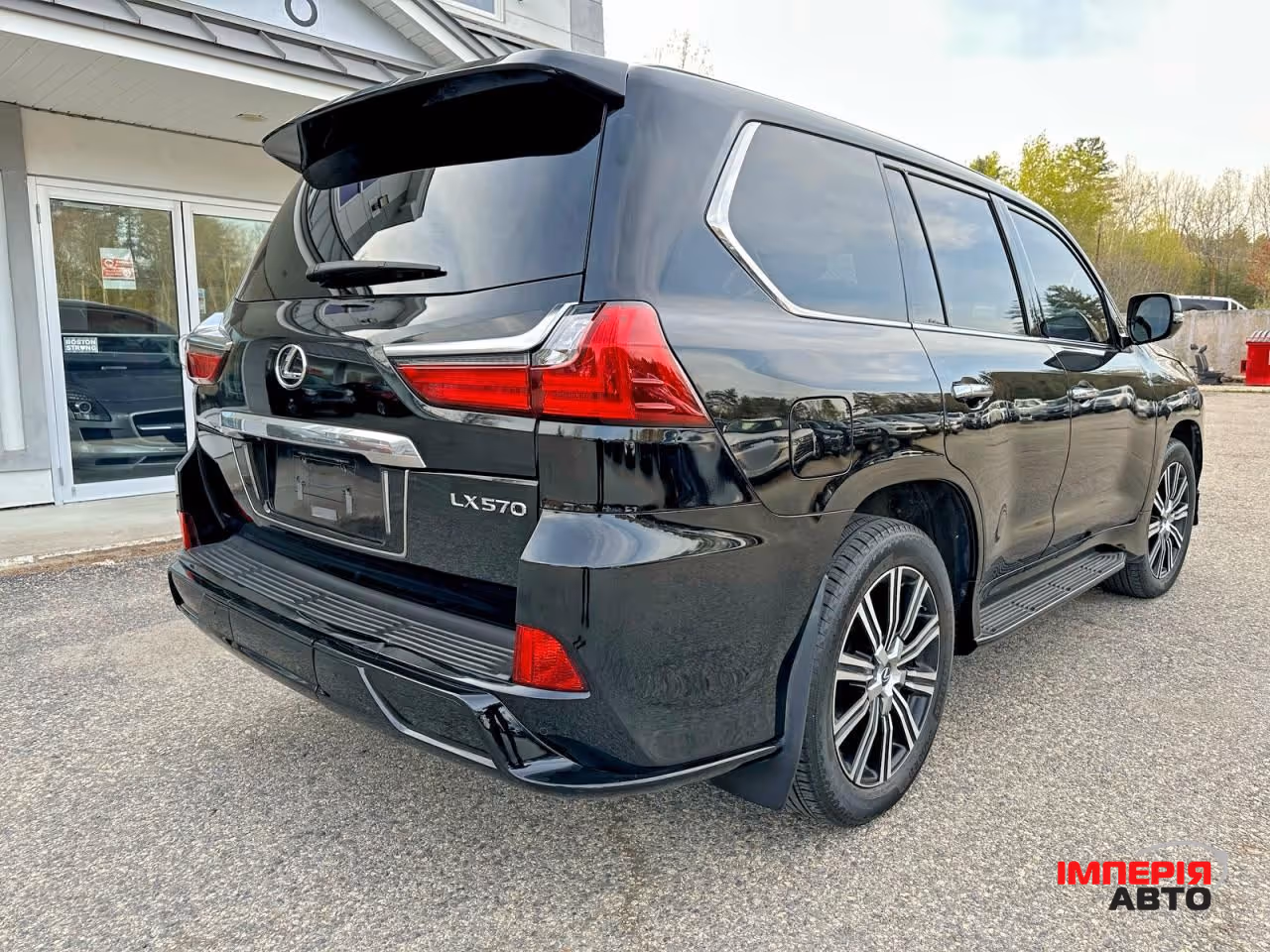 Lexus LX - фото 3