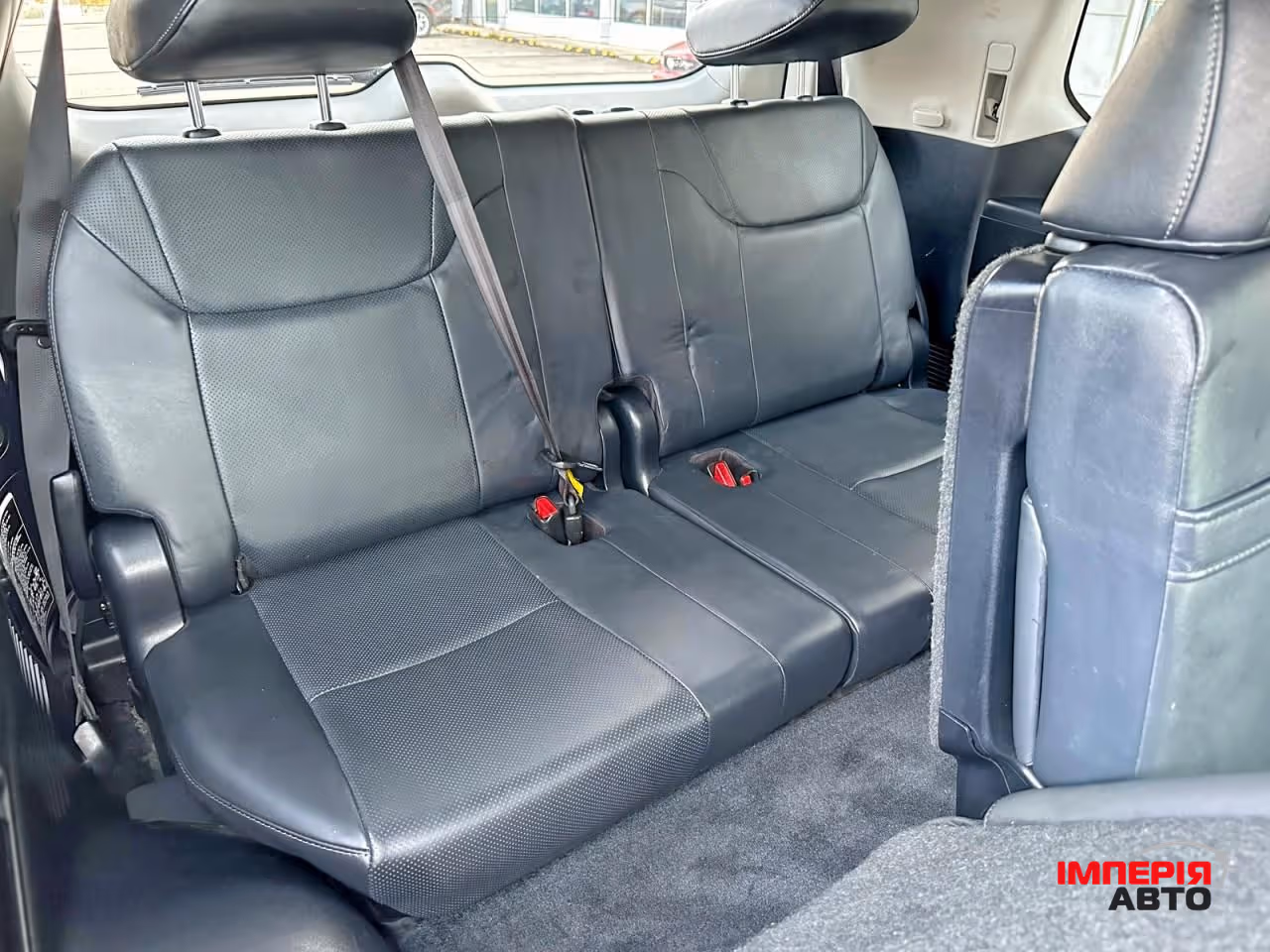 Lexus LX - фото 9
