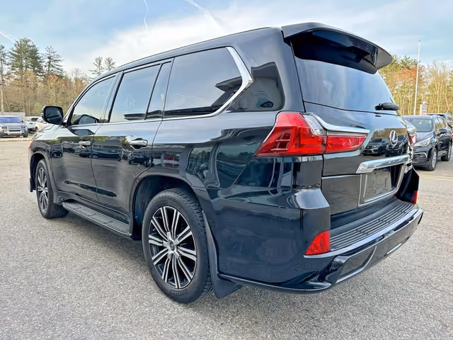 Lexus LX - фото 4