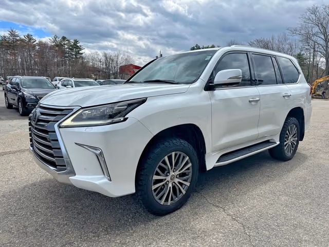 Lexus LX - фото 2