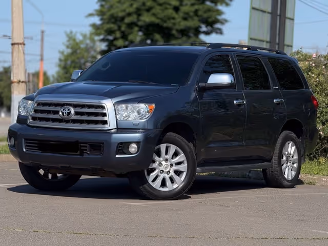 Toyota Sequoia - фото 5