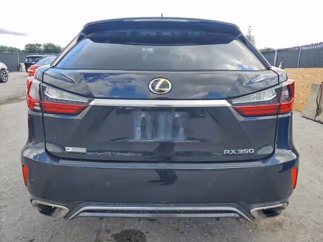 Lexus RX - фото 5