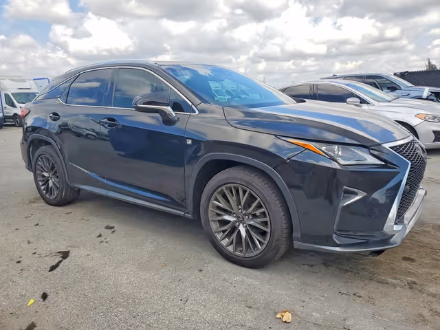 Lexus RX - фото 2