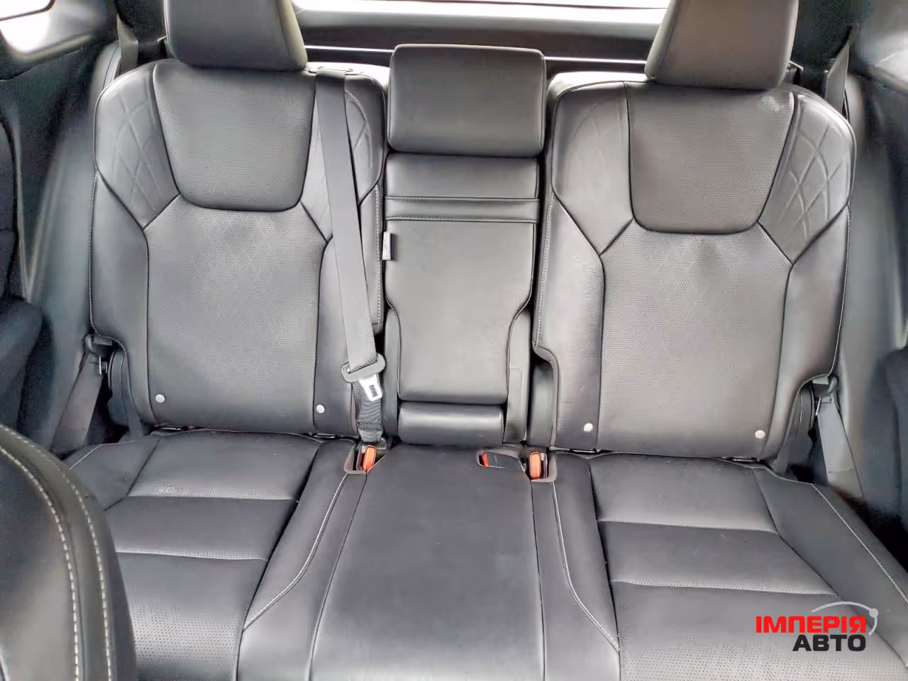 Lexus RX - фото 8