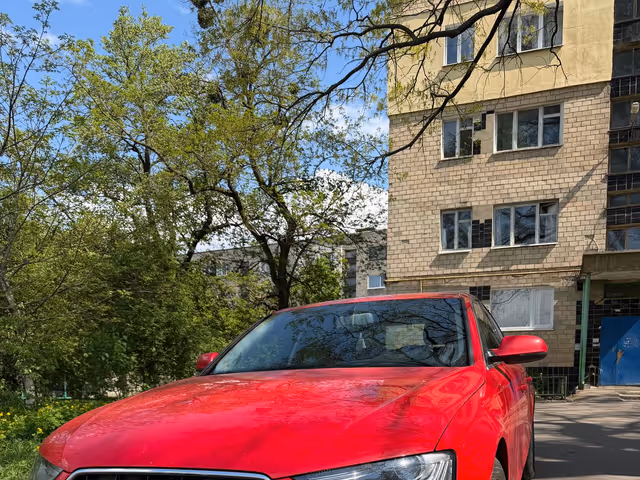Audi A4 - фото 3