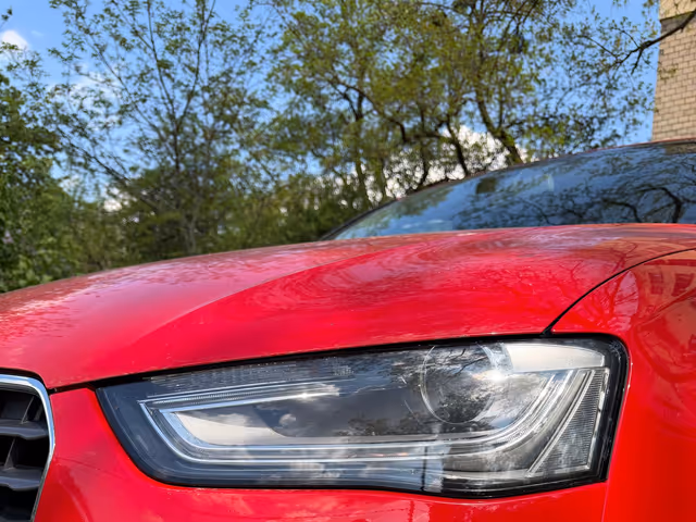 Audi A4 - фото 5