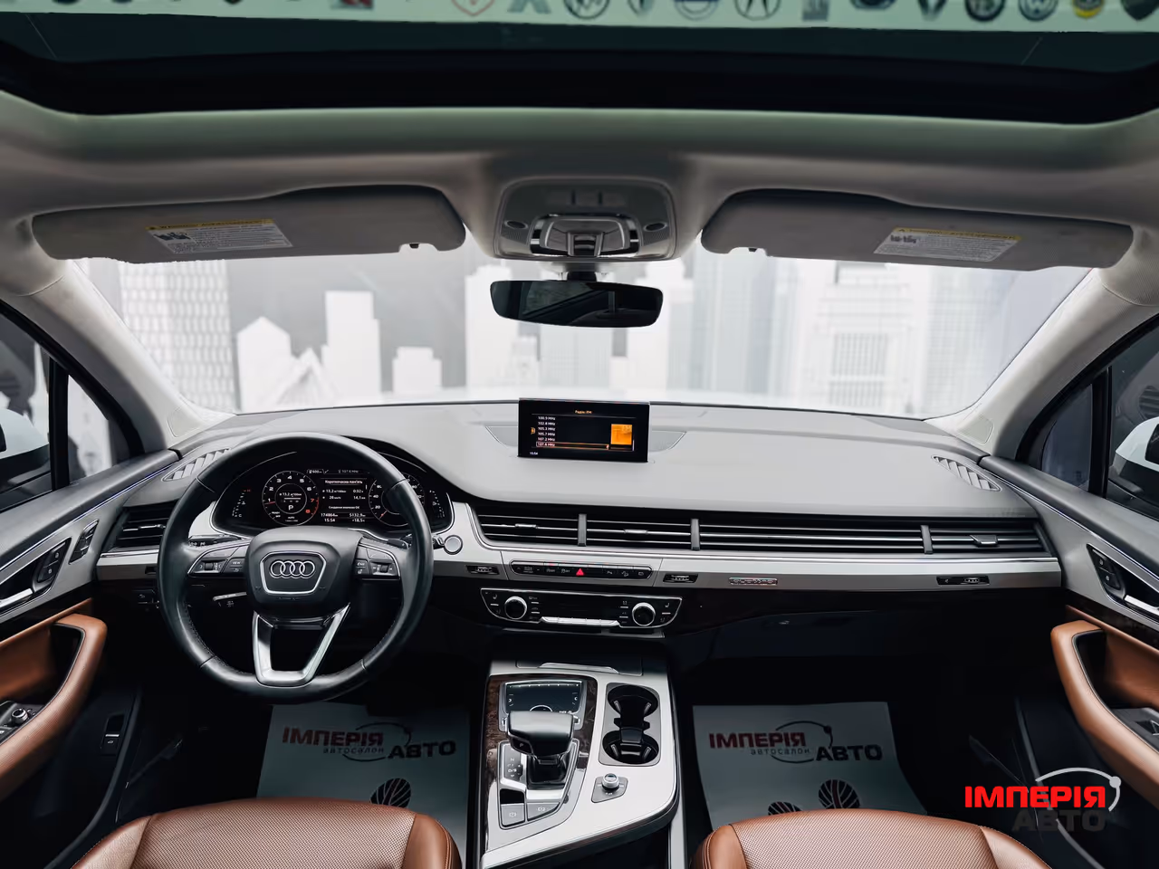 Audi Q7 - фото 9