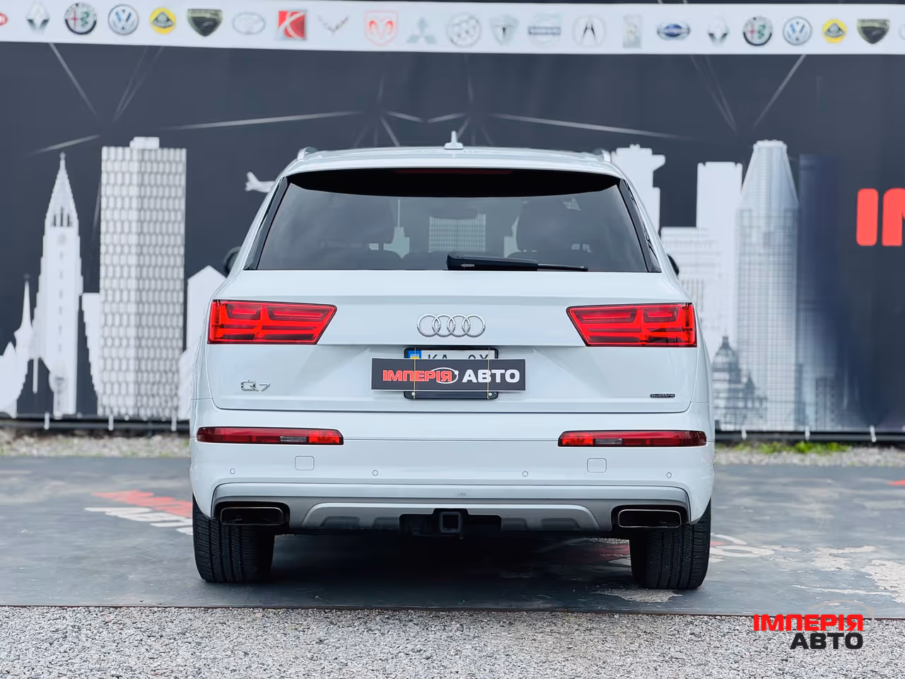 Audi Q7 - фото 4