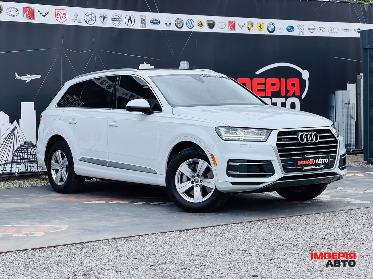 Audi Q7 - фото 1