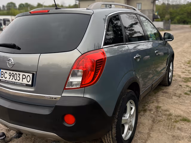 Opel Antara - фото 5