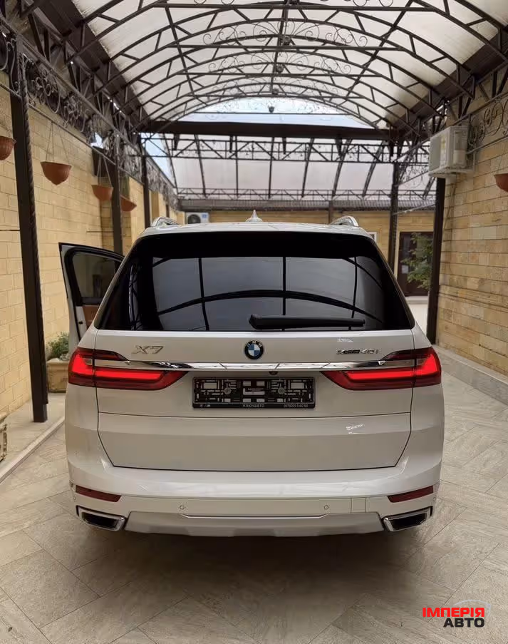 BMW X7 - фото 7