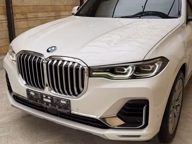 BMW X7 - фото 5