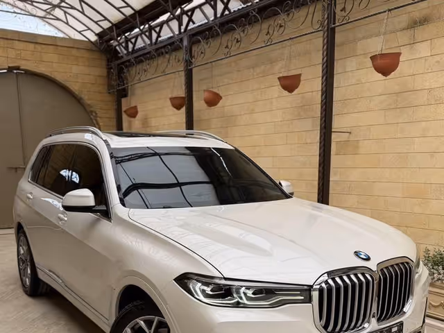 BMW X7 - фото 4