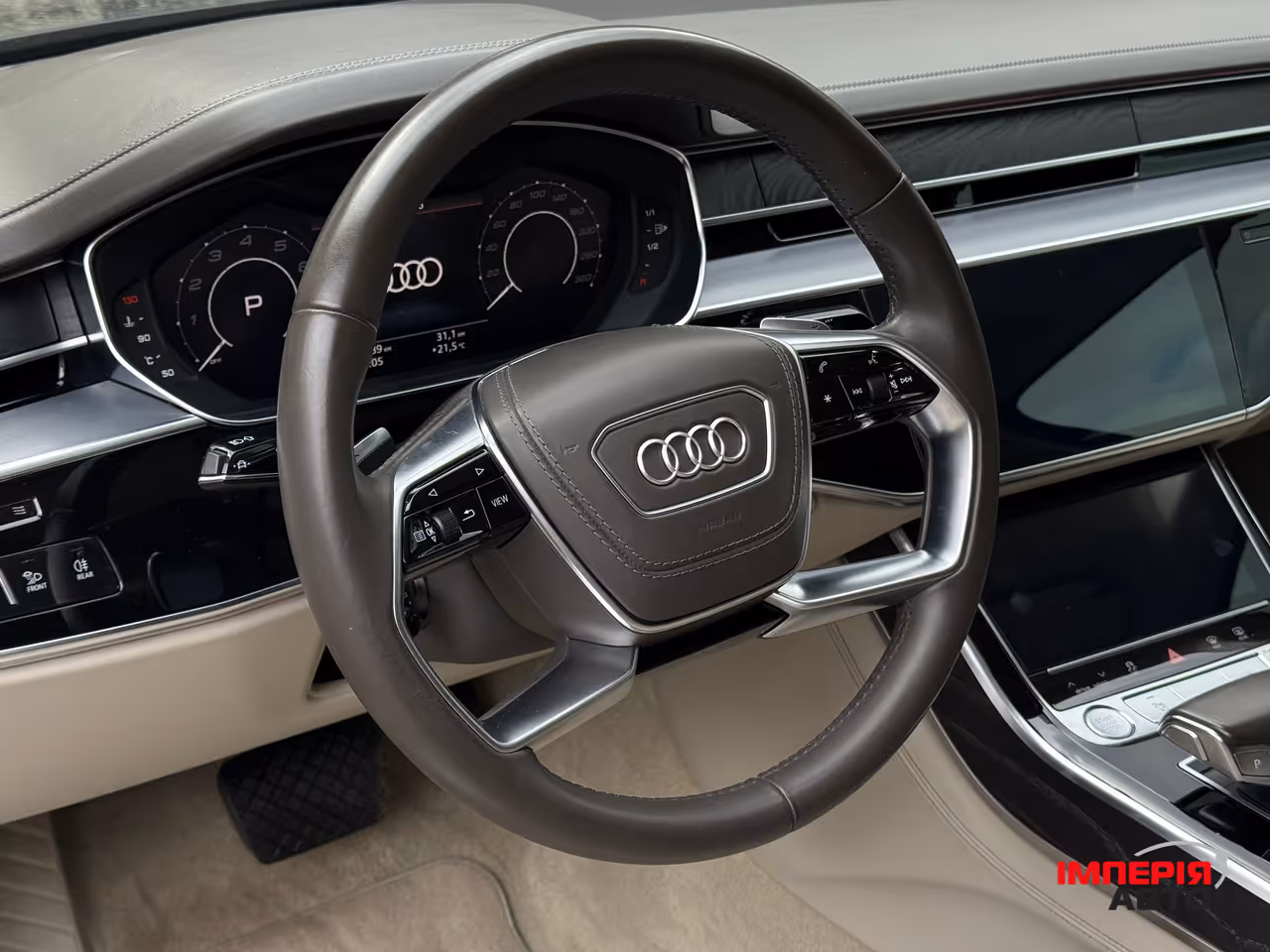 Audi A8 - фото 7