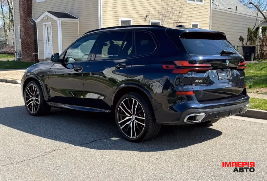 BMW X5 - фото 4