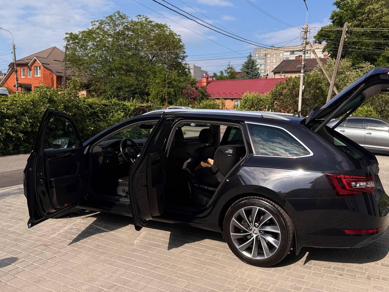 Skoda Superb - фото 8