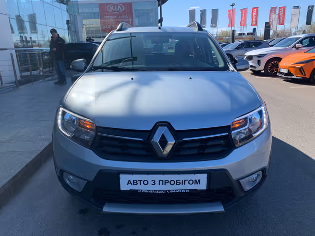 Renault Sandero - фото 3