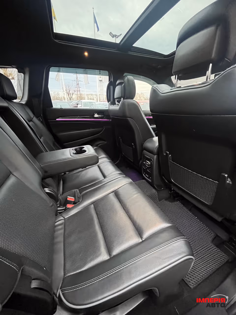 Jeep Grand Cherokee - фото 18
