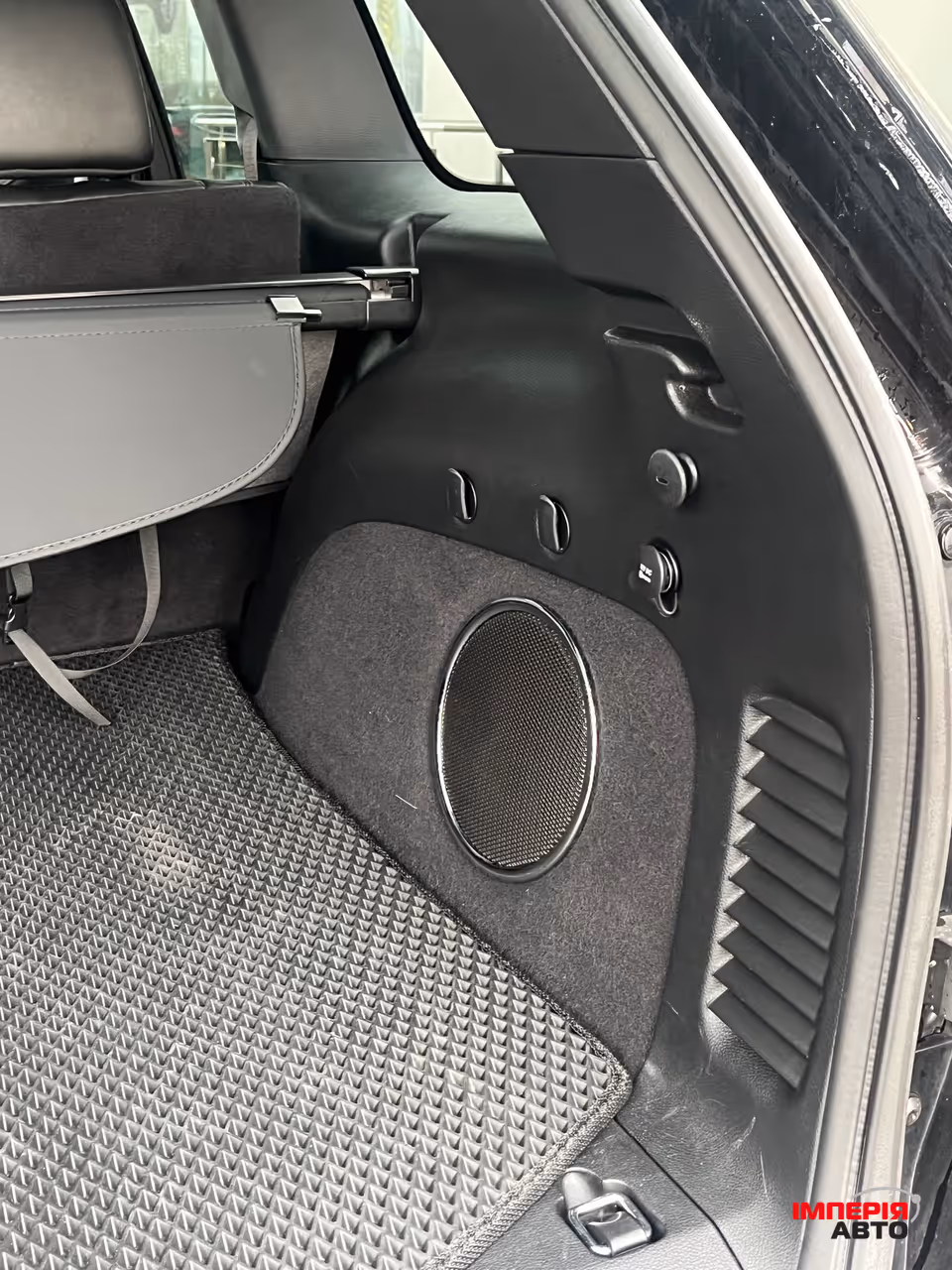 Jeep Grand Cherokee - фото 11