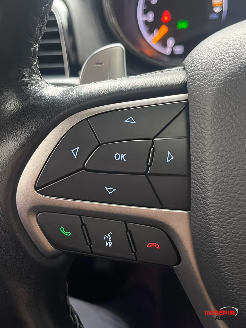 Jeep Grand Cherokee - фото 37