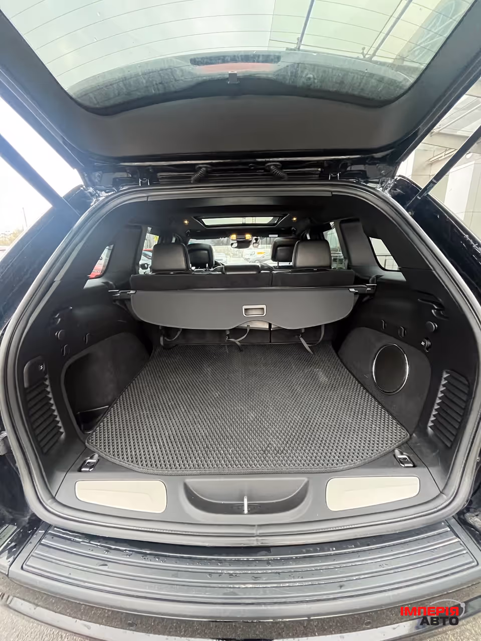 Jeep Grand Cherokee - фото 10