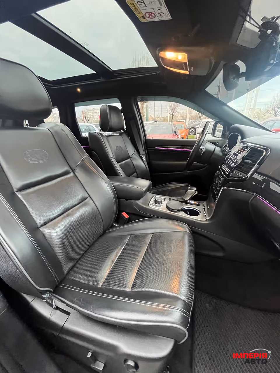 Jeep Grand Cherokee - фото 12