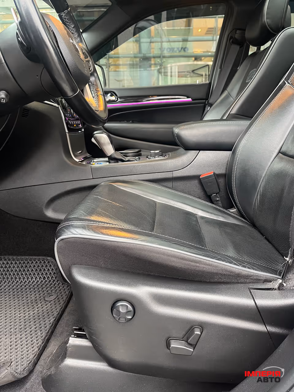 Jeep Grand Cherokee - фото 25