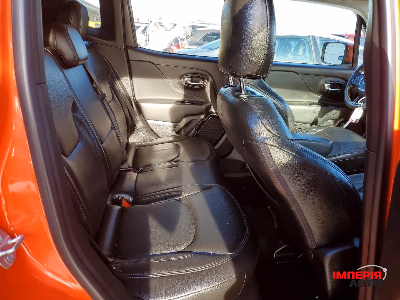 Jeep Renegade - фото 7