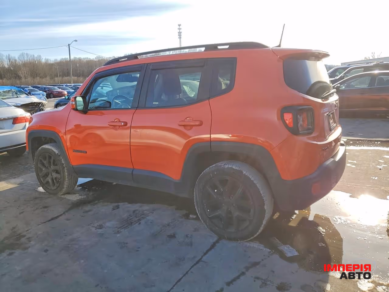 Jeep Renegade - фото 3