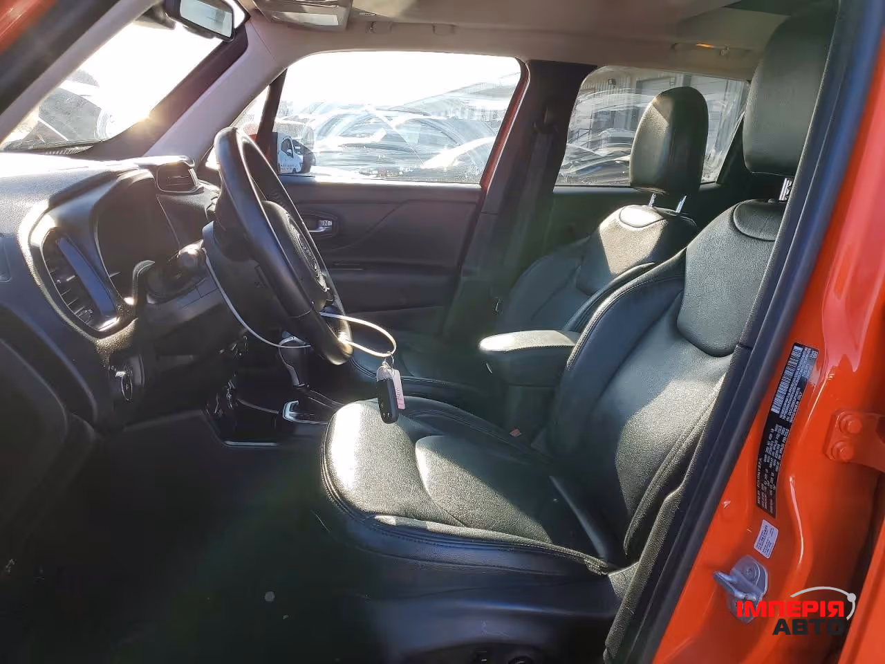 Jeep Renegade - фото 6