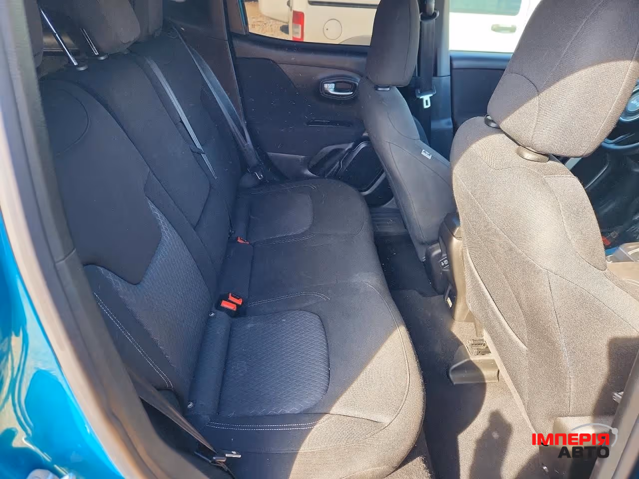Jeep Renegade - фото 6