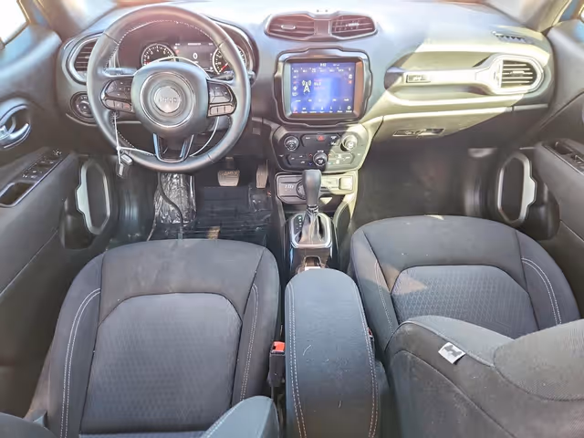 Jeep Renegade - фото 5