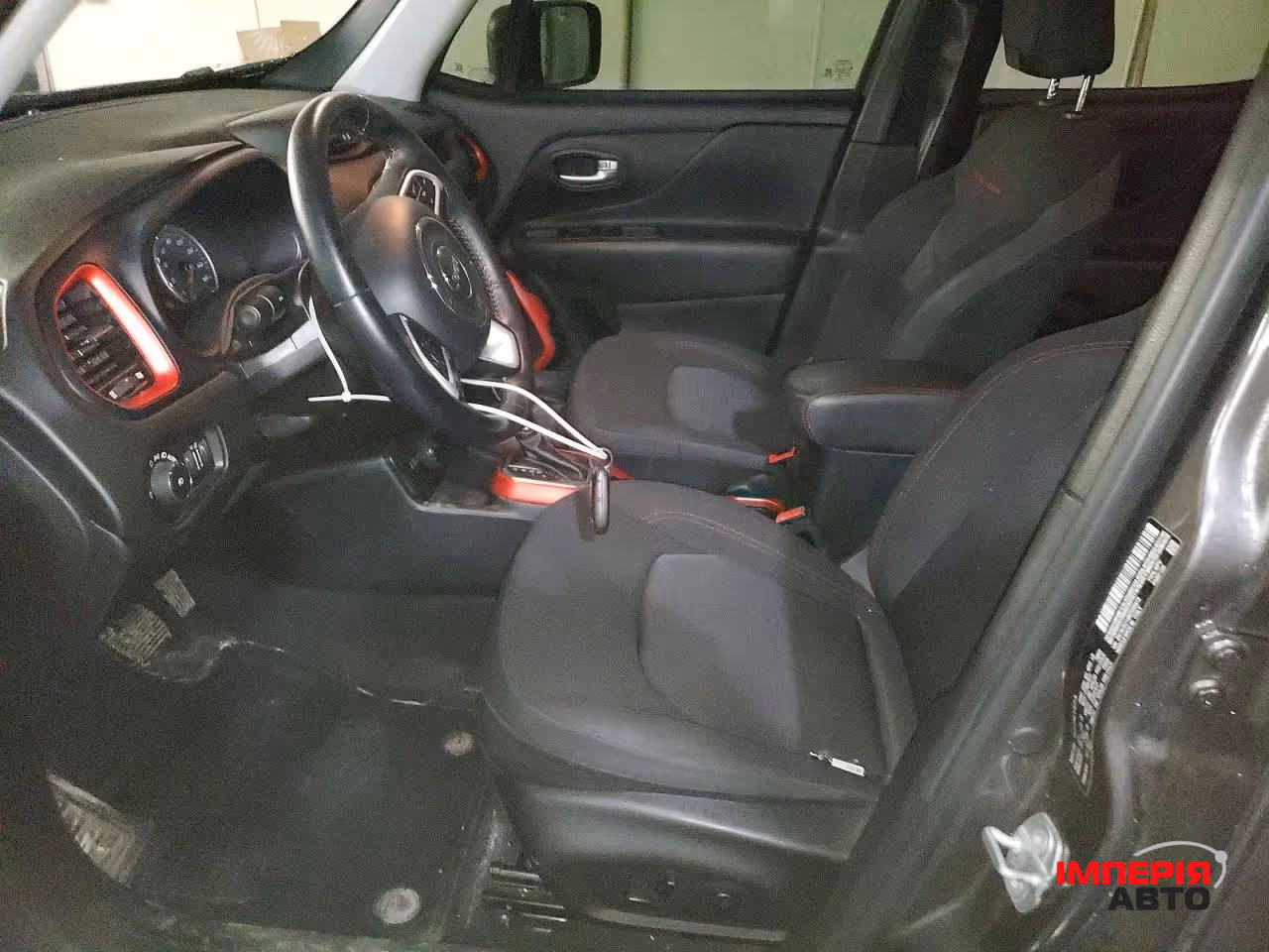 Jeep Renegade - фото 5