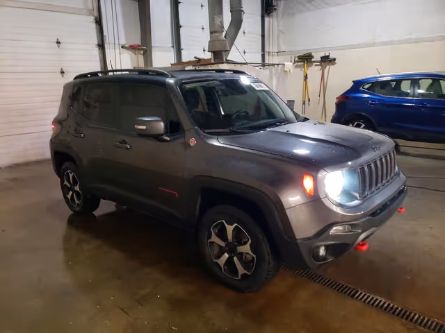 Jeep Renegade - фото 2