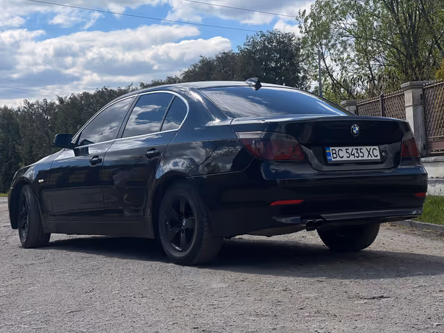 BMW 5 серії - фото 4