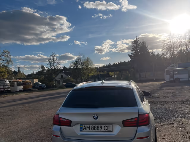 BMW 5 серії - фото 4