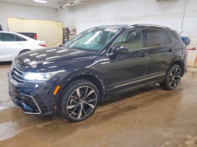 Volkswagen Tiguan - фото 4