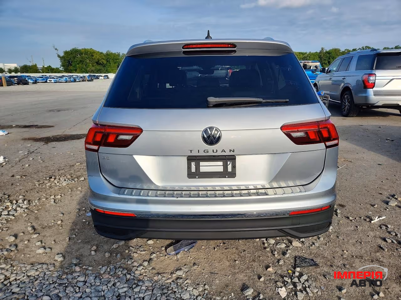 Volkswagen Tiguan - фото 4