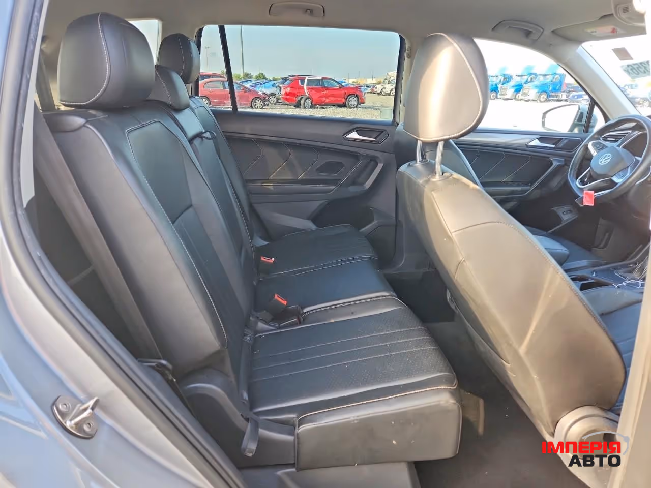 Volkswagen Tiguan - фото 6