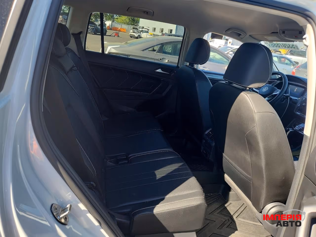 Volkswagen Tiguan - фото 5