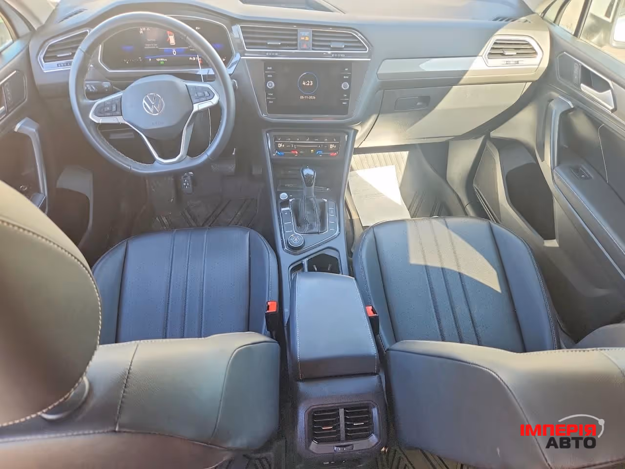 Volkswagen Tiguan - фото 6