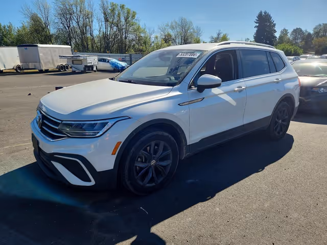 Volkswagen Tiguan - фото 2