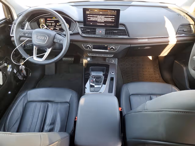 Audi Q5 - фото 5