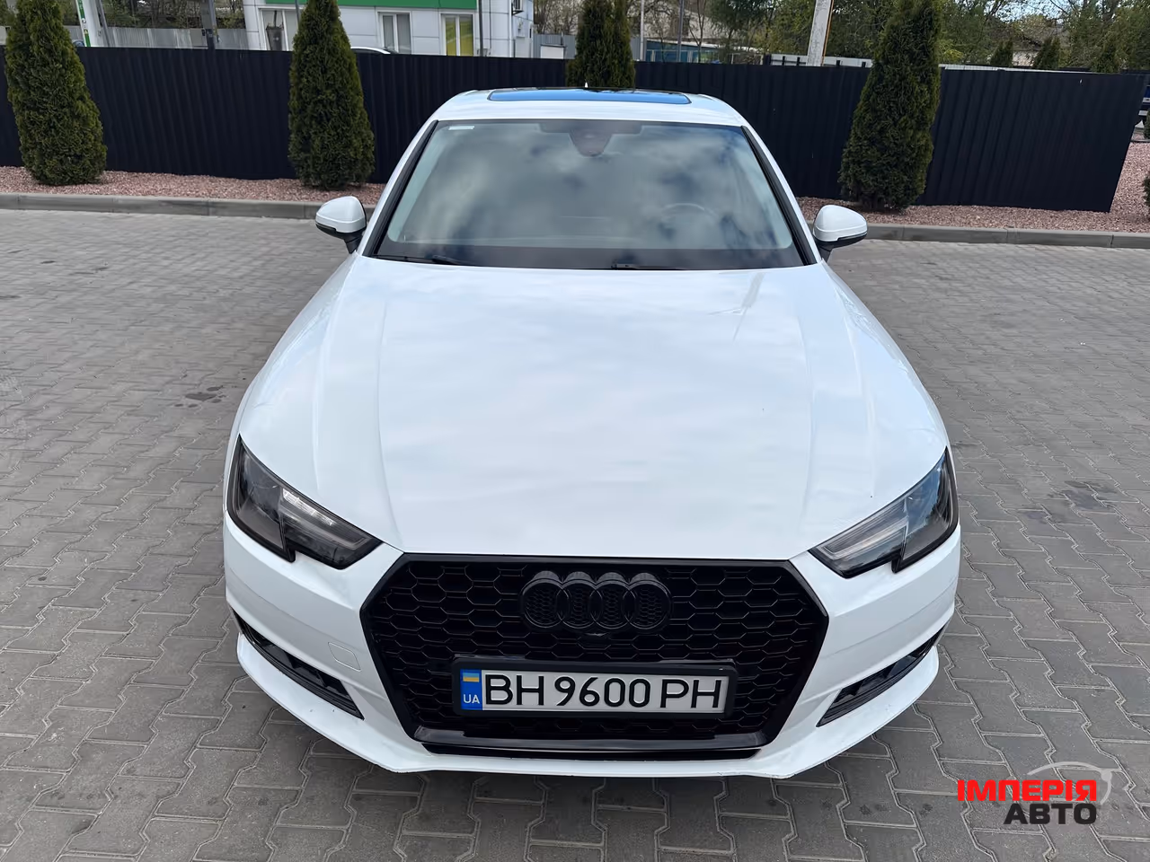Audi A4 - фото 1