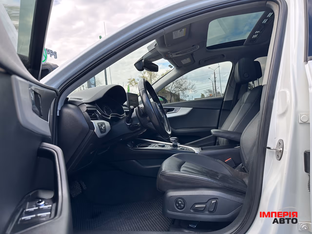 Audi A4 - фото 13