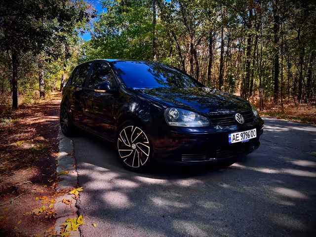 Volkswagen Golf - фото 3