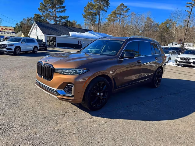 BMW X7 - фото 1